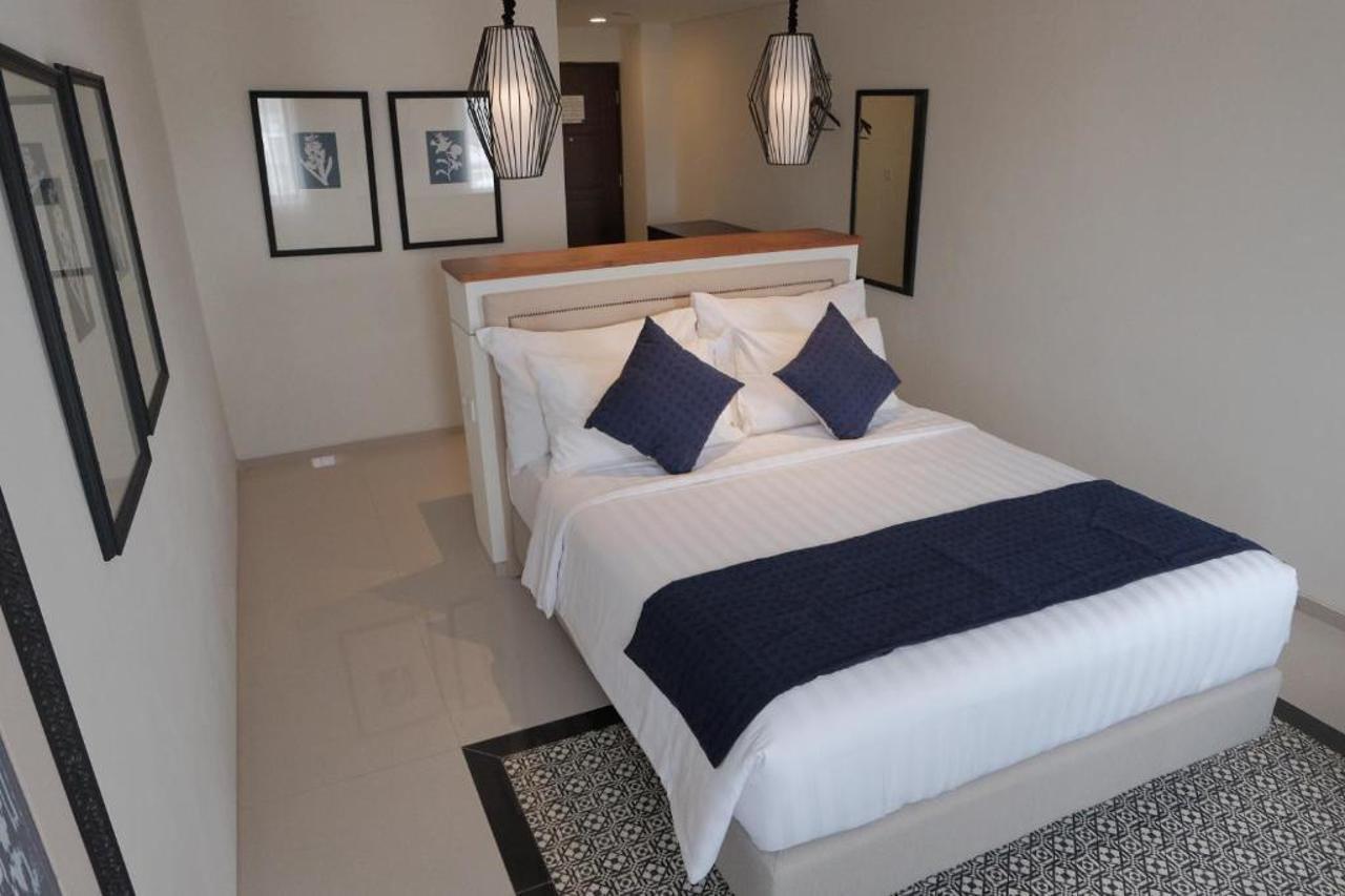 M Hotel Sorong Exterior foto